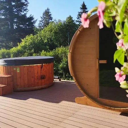 Kataryniarza 山林小屋 *