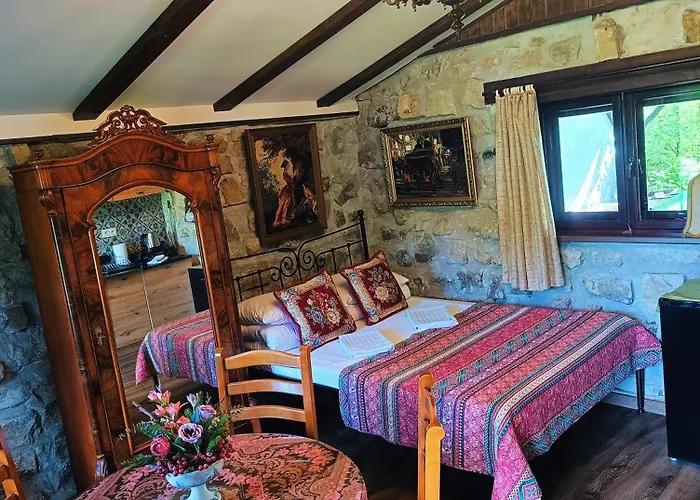 Kataryniarza ロッジ *